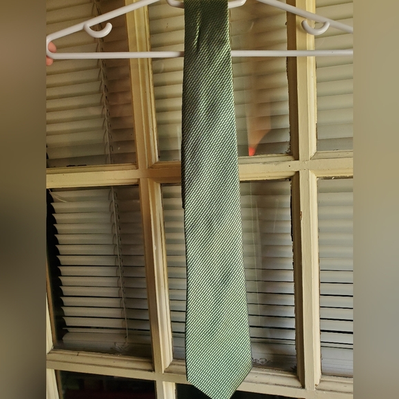 NAUTICA Tie - Shimmery light Green blocks throughout - Picture 1 of 3